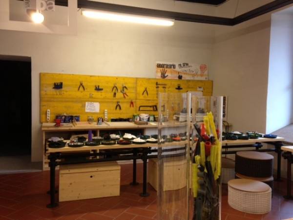 Il laboratorio dove gli scarti prendono vita (inserita in galleria)