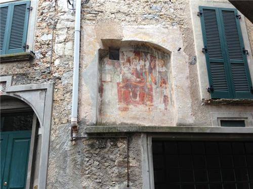 Quattro passi tra i vicoli di Castello Cabiaglio (inserita in galleria)
