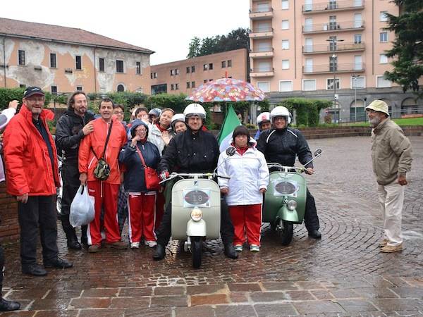 Un motociclista per Ahmico (inserita in galleria)