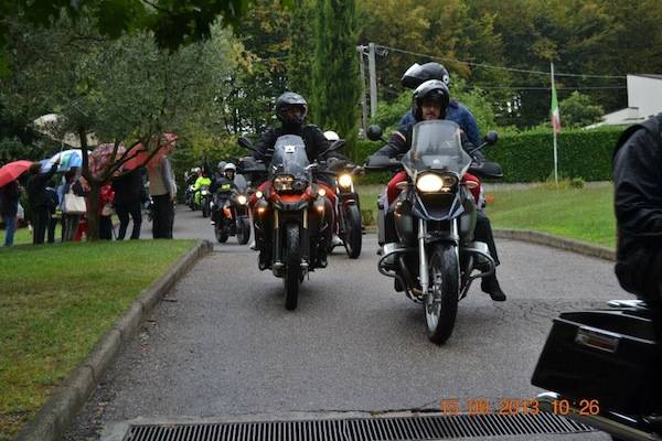 Un motociclista per Ahmico (inserita in galleria)