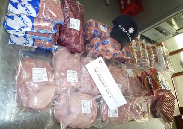 Contrabbando di cibo, 17 tonnellate sequestrate