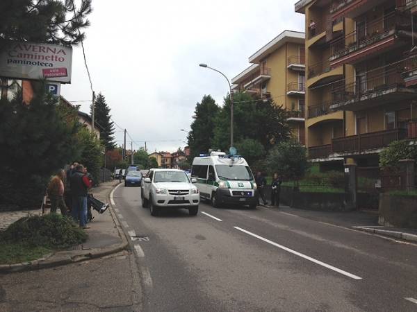 Donna investita alla fermata del bus (inserita in galleria)