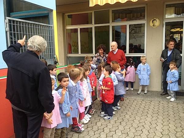 La scala antincendio diventa gioco  (inserita in galleria)