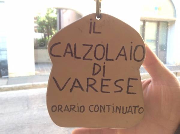 Nella bottega del calzolaio  (inserita in galleria)