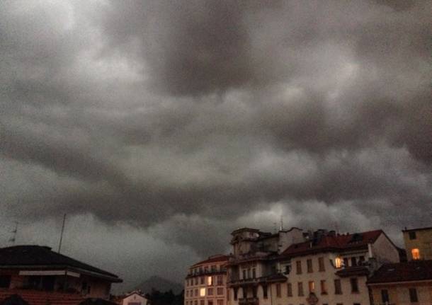 Nuvoloni e temporali in provincia (inserita in galleria)