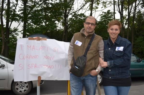 Protestano i lavoratori di Multimedica (inserita in galleria)