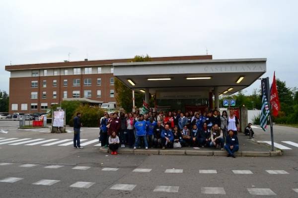 Protestano i lavoratori di Multimedica (inserita in galleria)