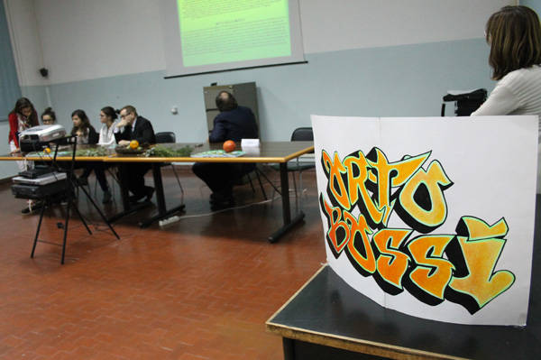 Alle scuole Bossi la festa degli alberi (inserita in galleria)