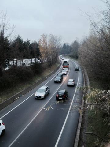 Grevissimo incidente sulla provincia, all'altezza di Lozza  (inserita in galleria)