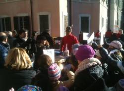 I bambini vestono il Natale (inserita in galleria)