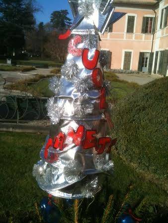 I bambini vestono il Natale (inserita in galleria)