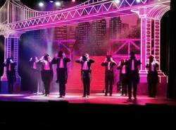 I Legnanesi a teatro con "La scala è mobile"  (inserita in galleria)