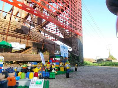 I Lego tornano a manifestare (inserita in galleria)