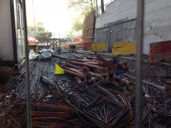 Il cantiere di Sant'Imerio è bloccato (inserita in galleria)