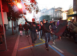 La manifestazione degli studenti a Busto Arsizio (inserita in galleria)