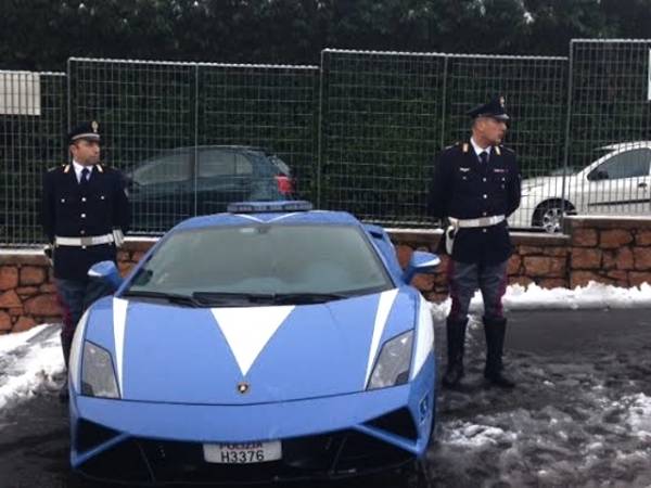 La nuova sede della Polstrada (inserita in galleria)