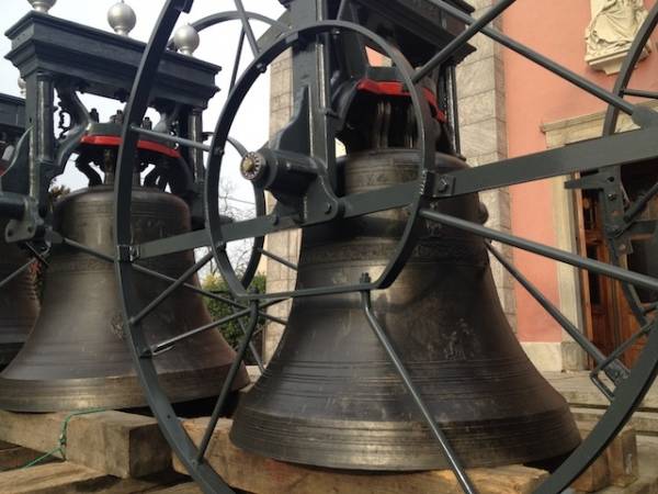 Le campane tornano sul campanile di Cazzago (inserita in galleria)