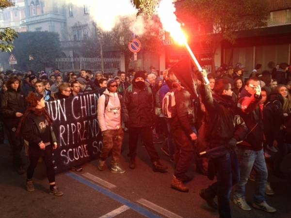 manifestazione scuola busto arsizio novembre 2013 (per gallerie fotografiche)