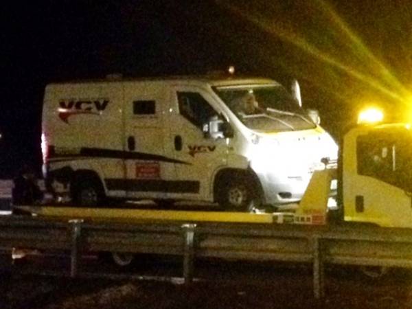 Portavalori in autostrada a Castronno interviene la polizia (inserita in galleria)