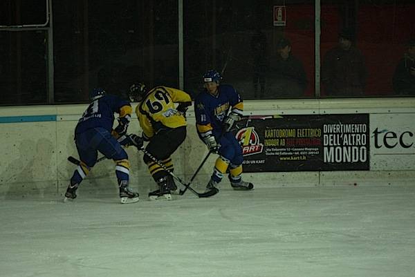 Suisse Gas Mastini - Old Weasels Bozen 3-2 (inserita in galleria)