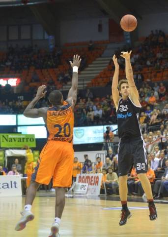 Valencia - Cimberio 98 - 68 (inserita in galleria)