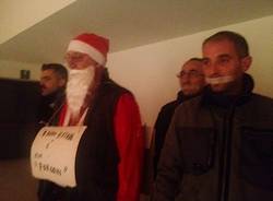 Babbo Natale imbavagliato al consiglio comunale di Gallarate (inserita in galleria)