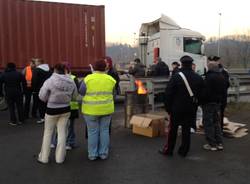 Forconi: protesta a oltranza al Ponte di Vedano (inserita in galleria)