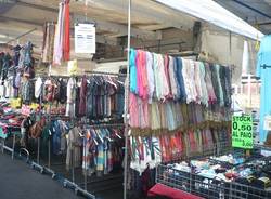Il mercato straordinario a Varese (inserita in galleria)