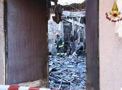 Incendio Gemonio/3 i danni (inserita in galleria)