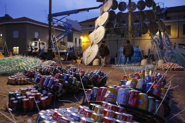 Lo spettacolo dell'Ecoalbero (inserita in galleria)