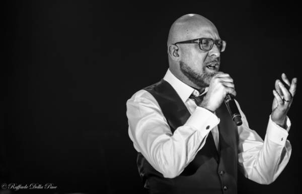 Mario Biondi in concerto al Teatro Ucc di Varese (inserita in galleria)
