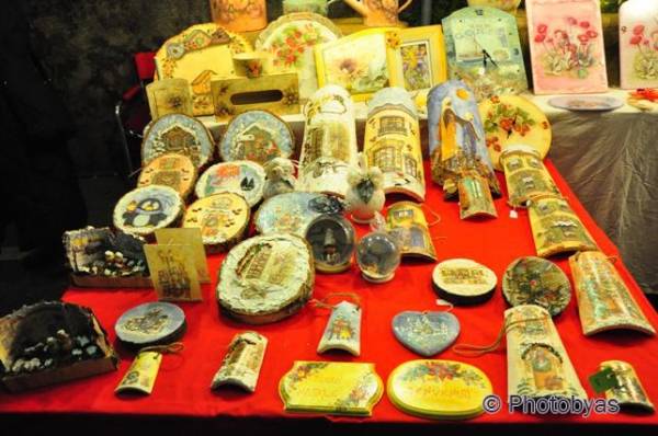 Mercatino natalizio a Casbeno (inserita in galleria)