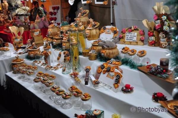 Mercatino natalizio a Casbeno (inserita in galleria)