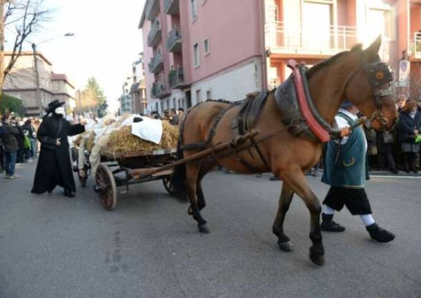 La sagra di Sant'Antonio a Saronno (inserita in galleria)