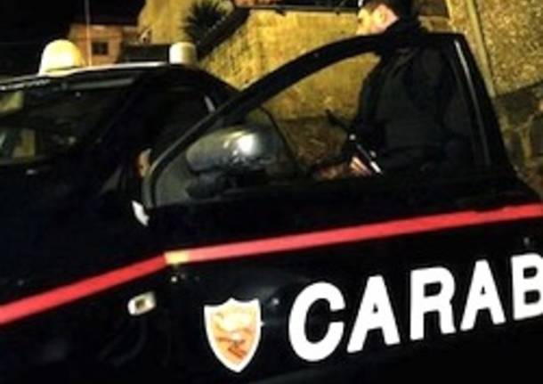 carabinieri sera notte apertura