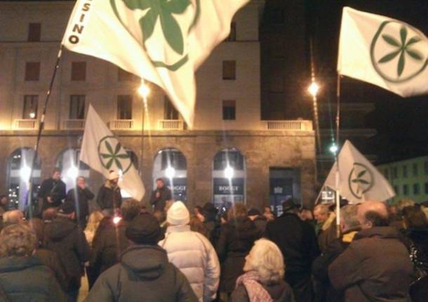 Fiaccolata della Lega a Varese (inserita in galleria)