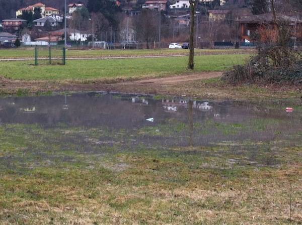 Fuoriuscita liquami a Porto Ceresio (inserita in galleria)