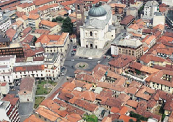 gallarate apertura aerea centro storico basilica