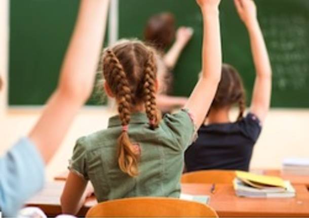 iscrizioni scuola banchi studenti alunni