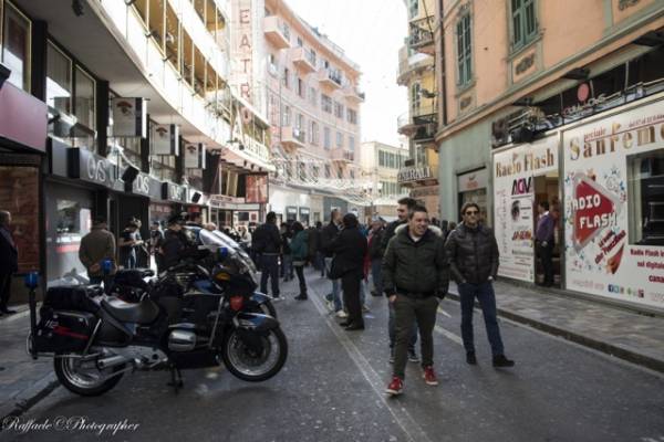 La città di Sanremo durante il festival  (inserita in galleria)