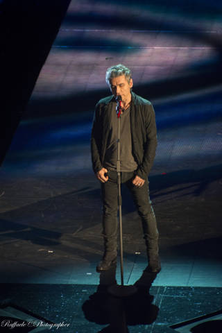 Luciano Ligabue ospite al Festival di Sanremo  (inserita in galleria)