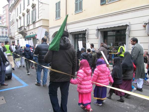 Pachistani in festa  (inserita in galleria)