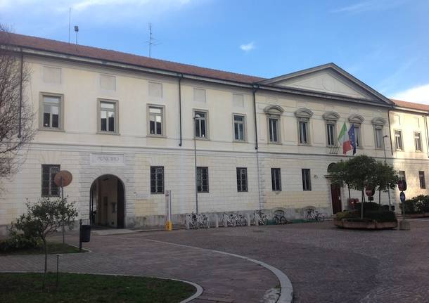 palazzo gilardoni comune busto arsizio municipio