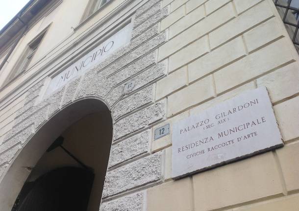 palazzo gilardoni comune busto arsizio municipio