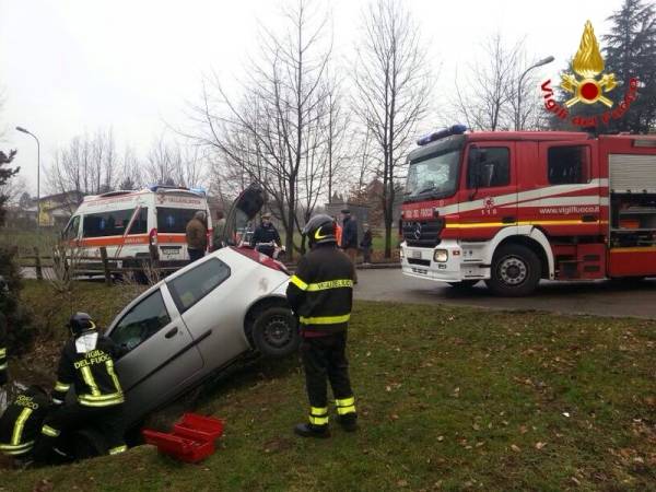 vigili del fuoco gazzada incidente (per gallerie fotografiche)