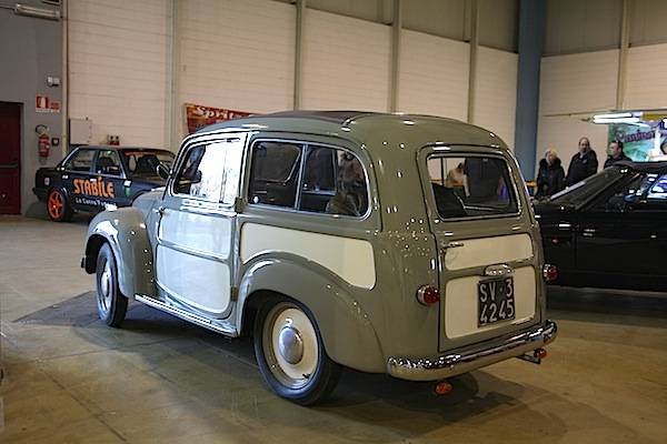 Auto e moto d'epoca in mostra a Malpensafiere (inserita in galleria)
