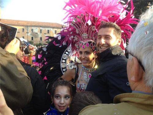 Ballerine al Carnevale (inserita in galleria)