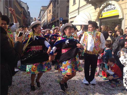 Ballerine al Carnevale (inserita in galleria)