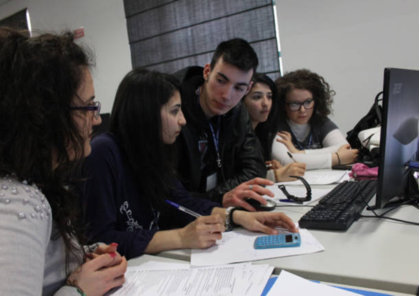 Business Game, gli studenti creano un'impresa (inserita in galleria)
