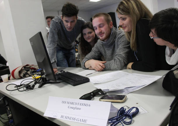 Business Game, gli studenti creano un'impresa (inserita in galleria)